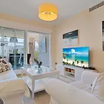 Oasis La Cala * La Cala De Mijas