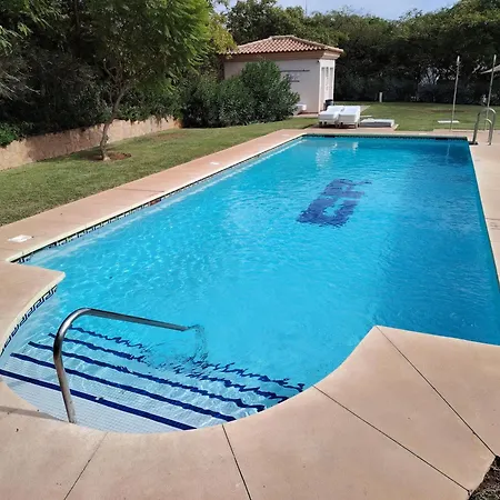 Апартаменты Oasis La Cala